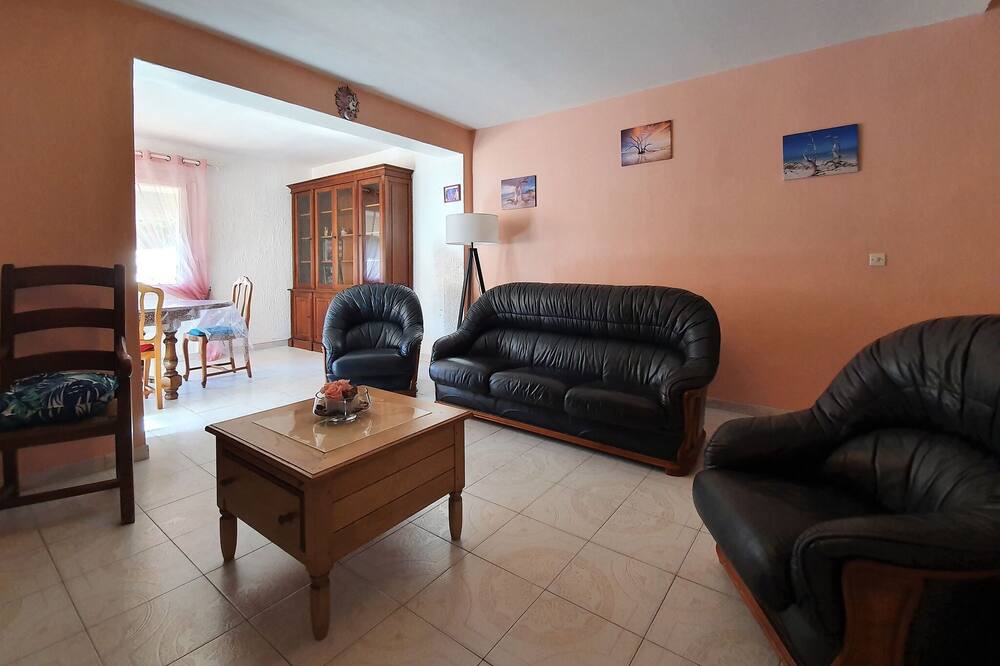 Photo of Livingroom in Olonzac