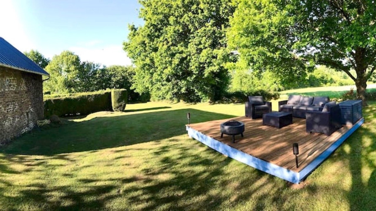Photo of Outdoor in Saint-Aubin-Fosse-Louvain