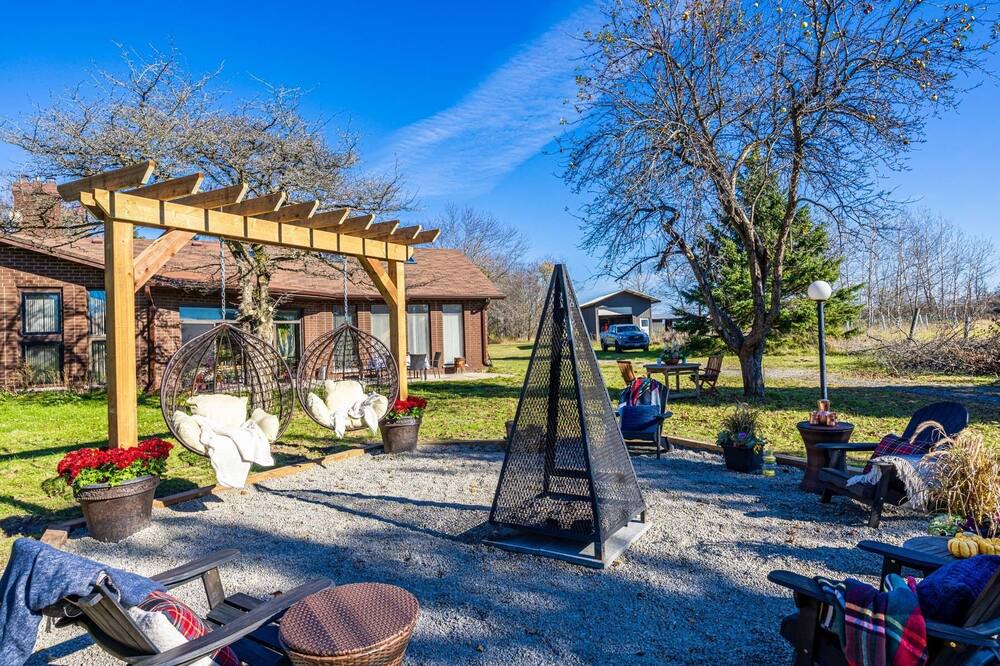 Photo of Outdoor in Cameron