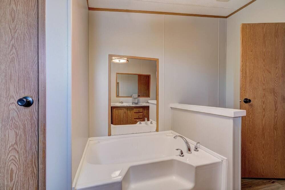 Photo of Bathroom in Norman