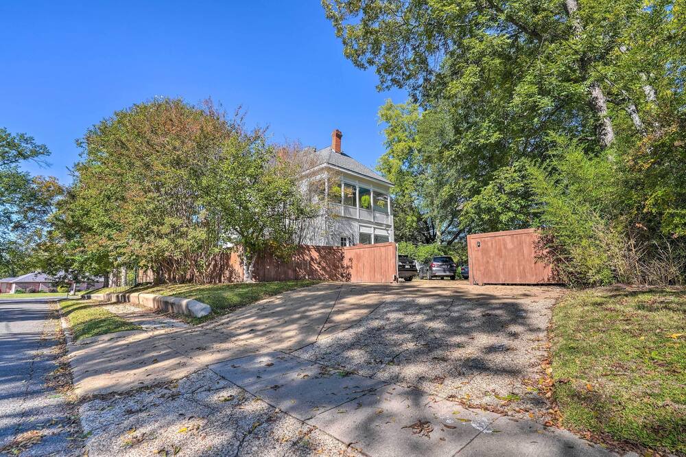 Photo of Outdoor in Fairfield Historic District