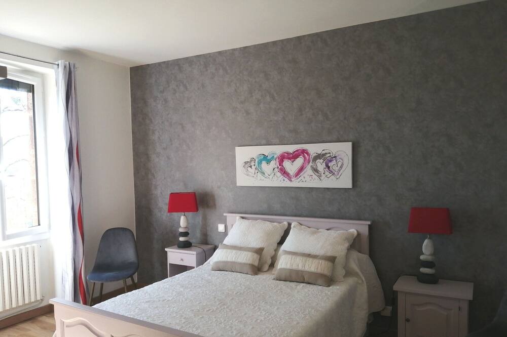 Photo of Bedroom in Auzits