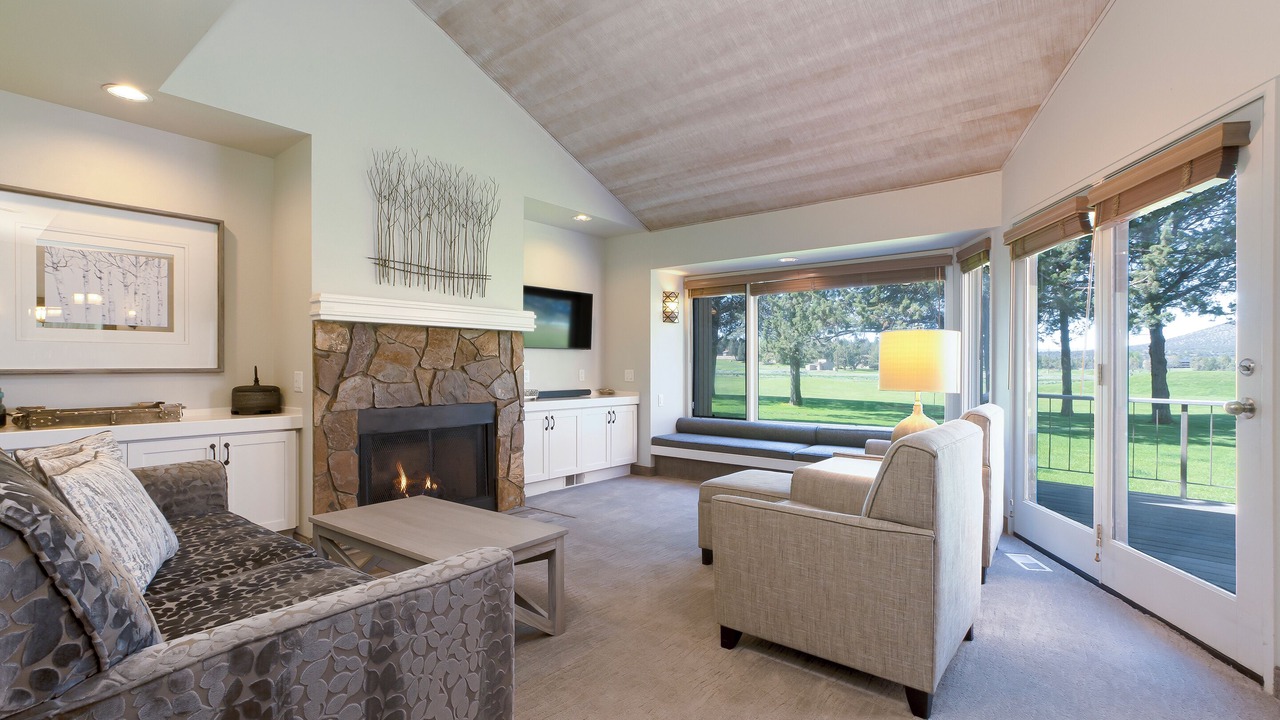 Photo of Livingroom in Redmond