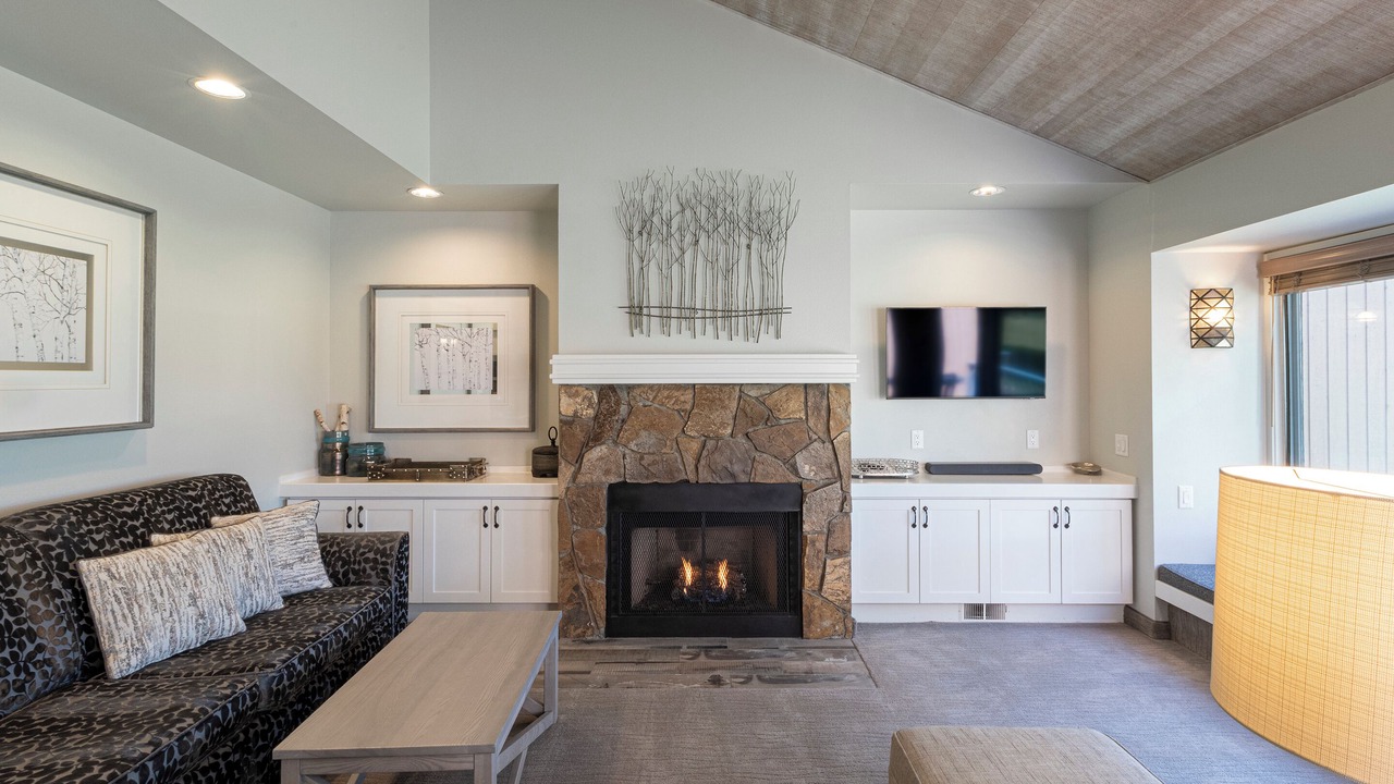 Photo of Livingroom in Redmond