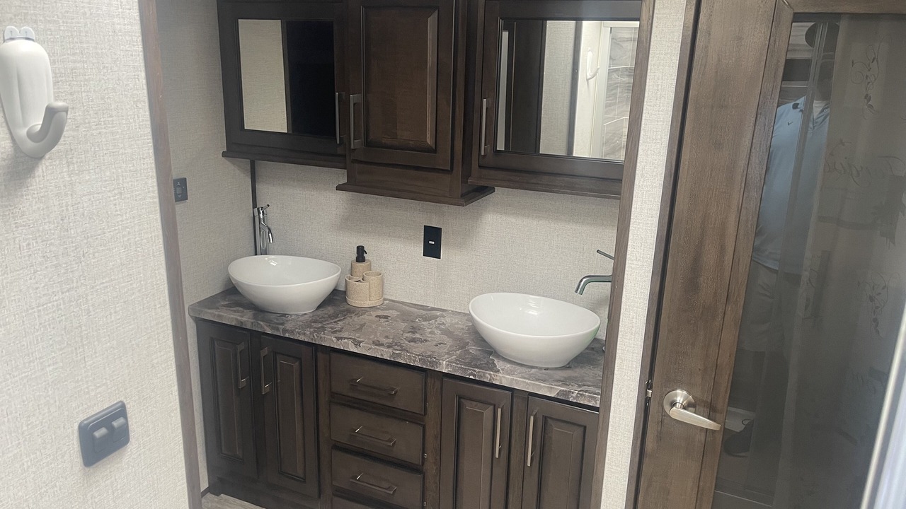 Photo of Bathroom in Buna