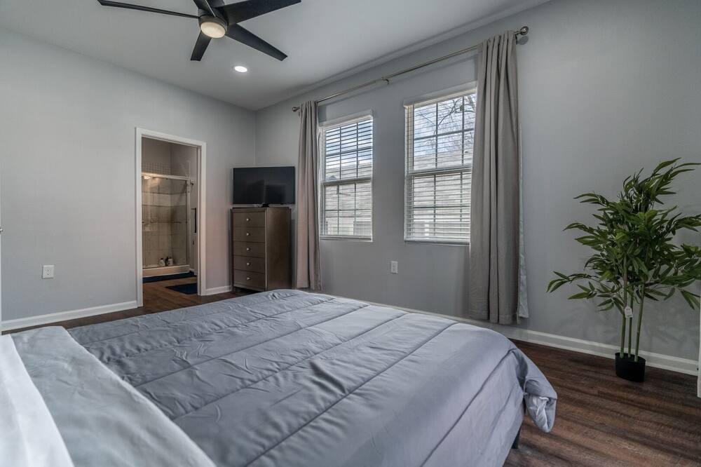 Photo of Bedroom in Hillcrest