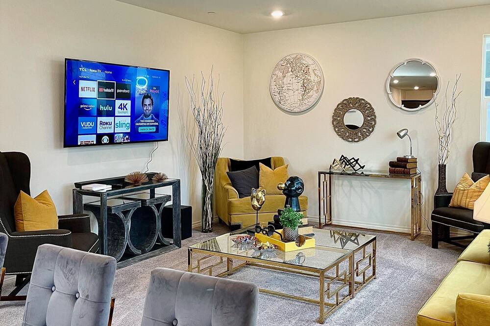 Photo of Livingroom in Jurupa Valley