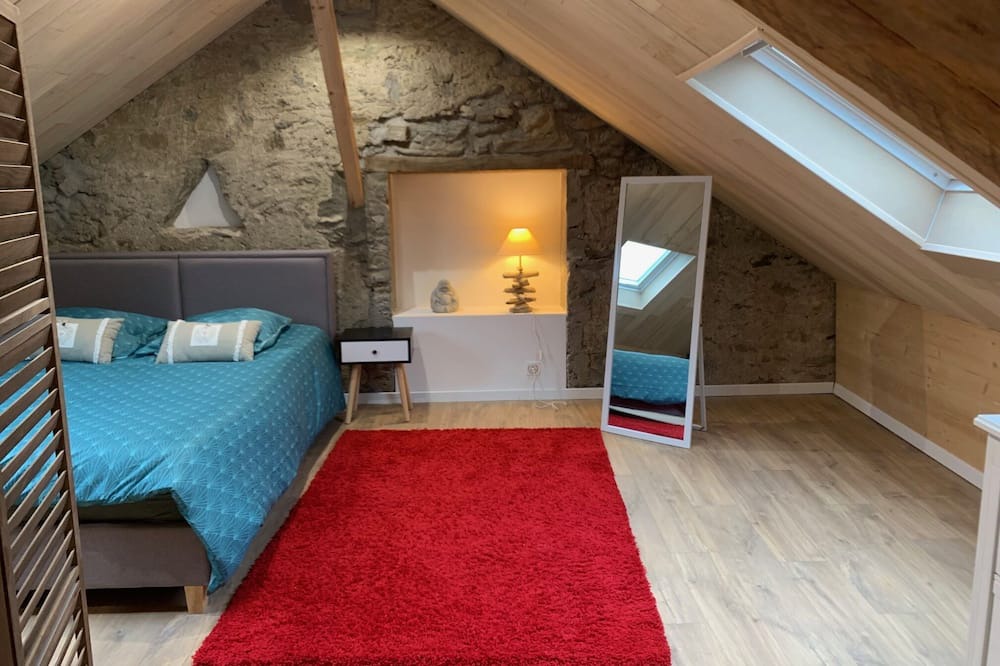 Photo of Others in Presilly