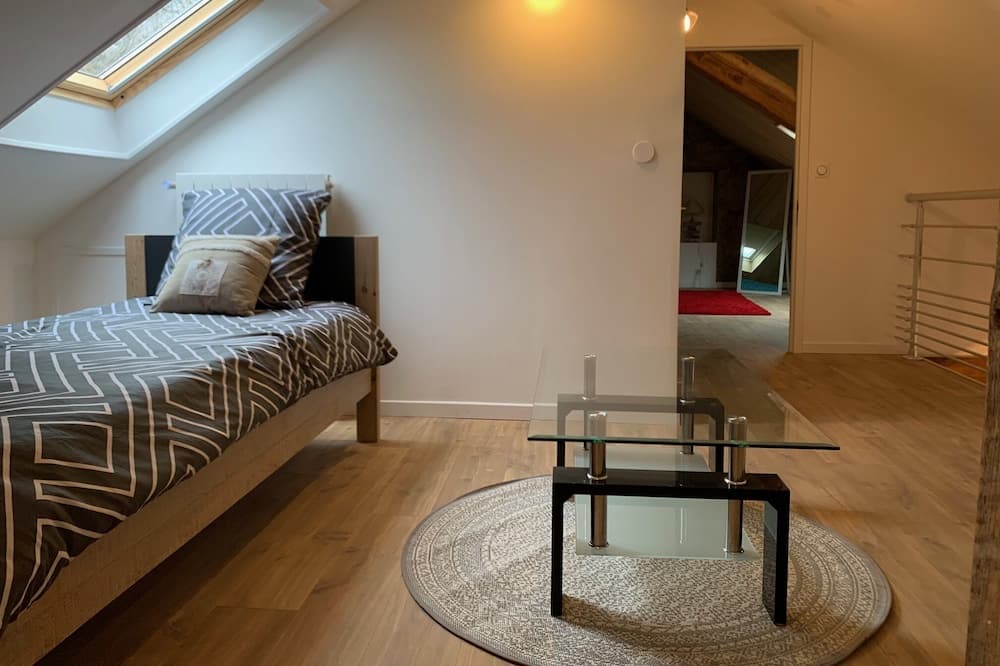 Photo of Bedroom in Presilly