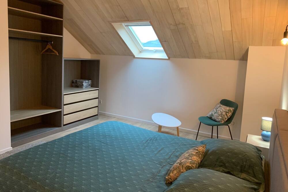 Photo of Bedroom in Presilly