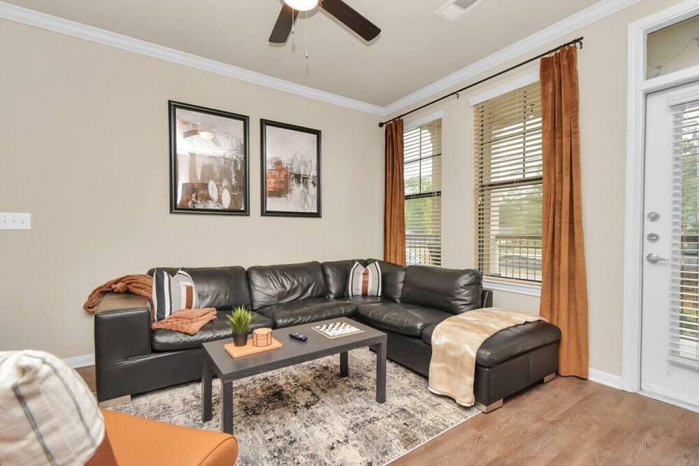 Photo of Others in Lazybrook/Timbergrove