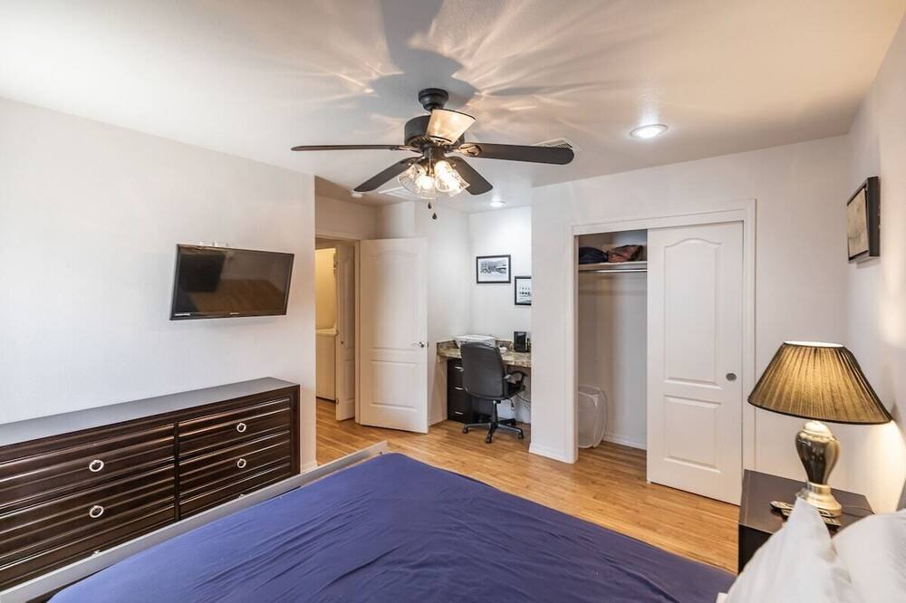 Photo of Bedroom in Alamogordo