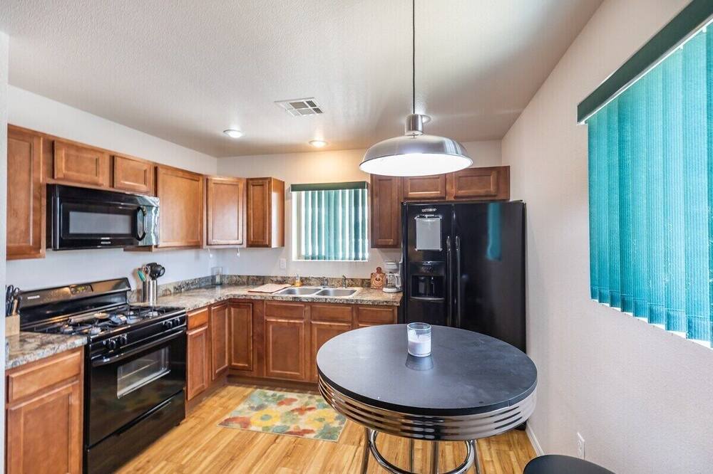 Photo of Kitchen in Alamogordo