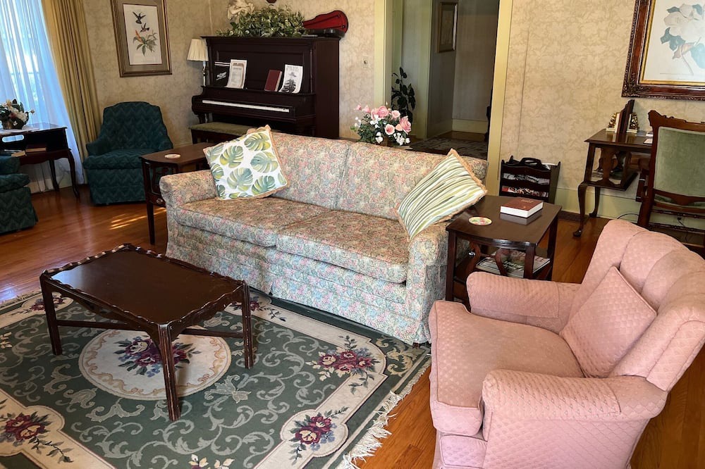 Photo of Others in Allardt