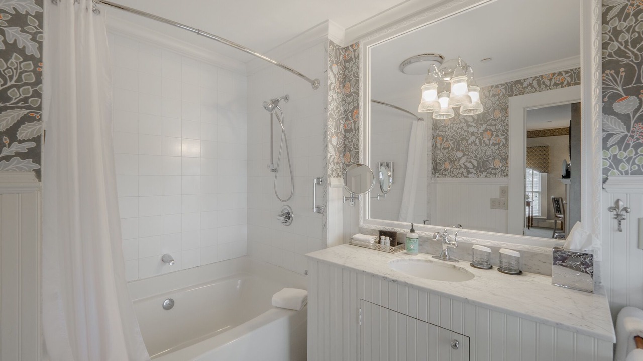 Photo of Bathroom in Wilmington Historic District