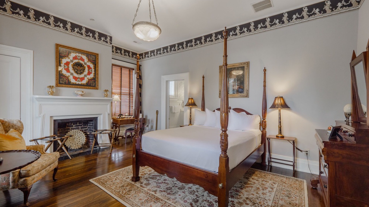Photo of Bedroom in Wilmington Historic District