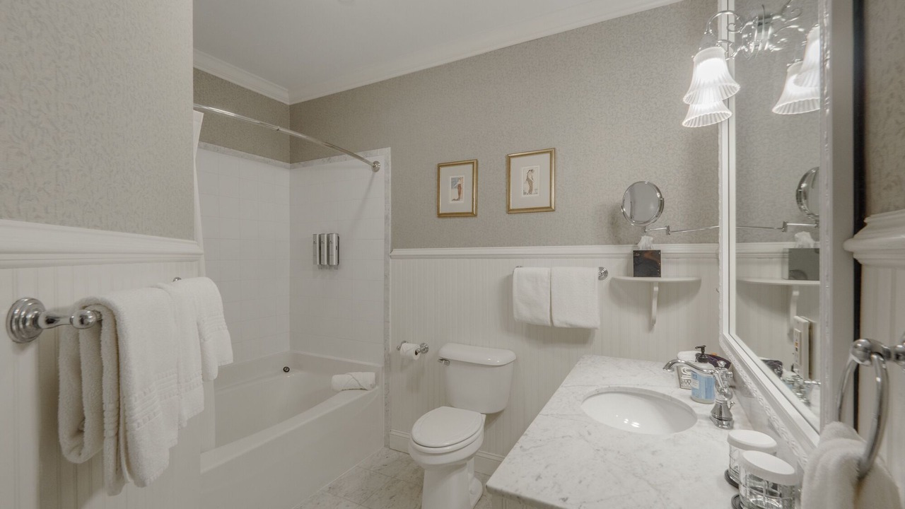 Photo of Bathroom in Wilmington Historic District