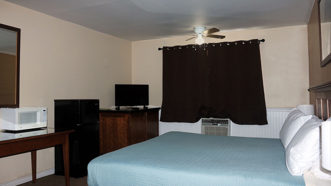 Photo of Others in Frontier