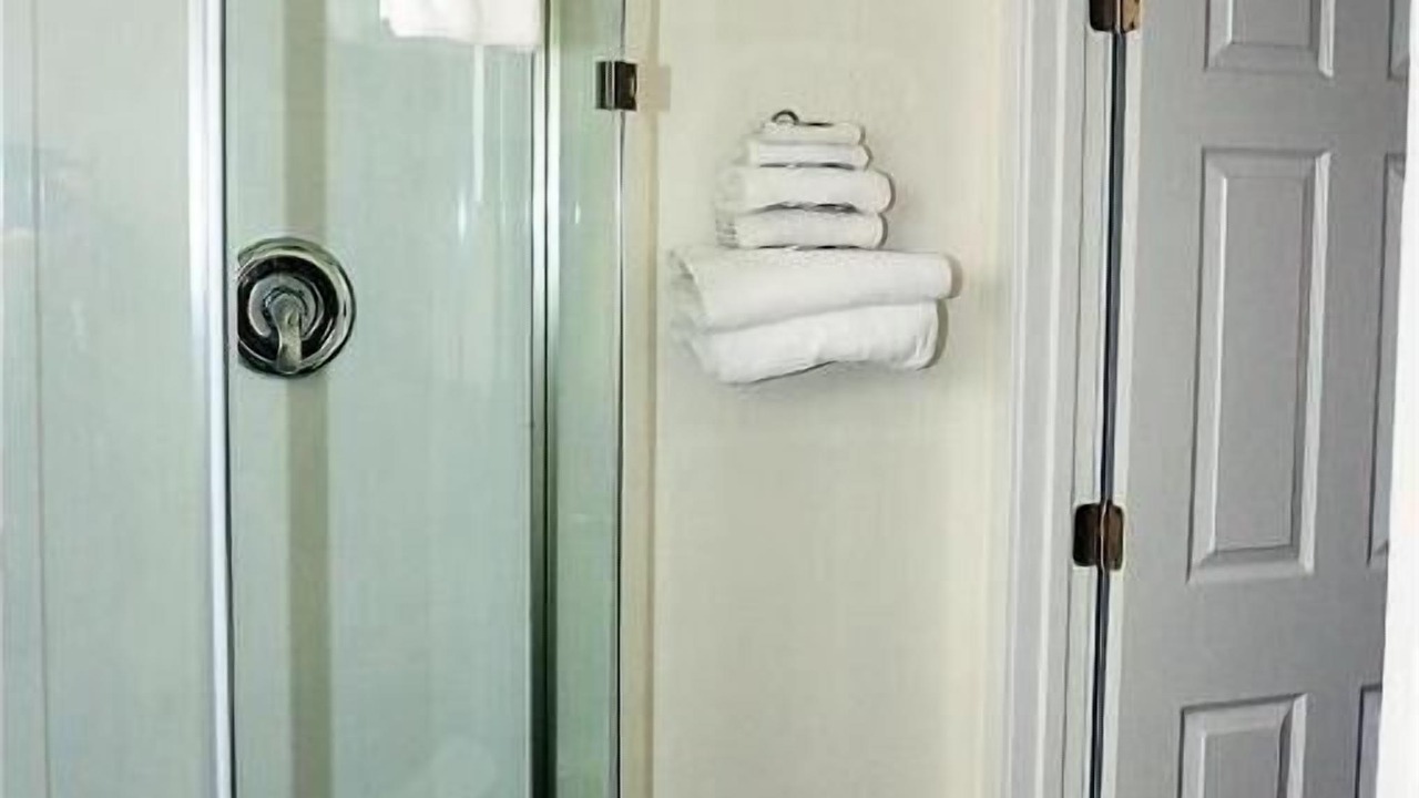 Photo of Bathroom in Frontier