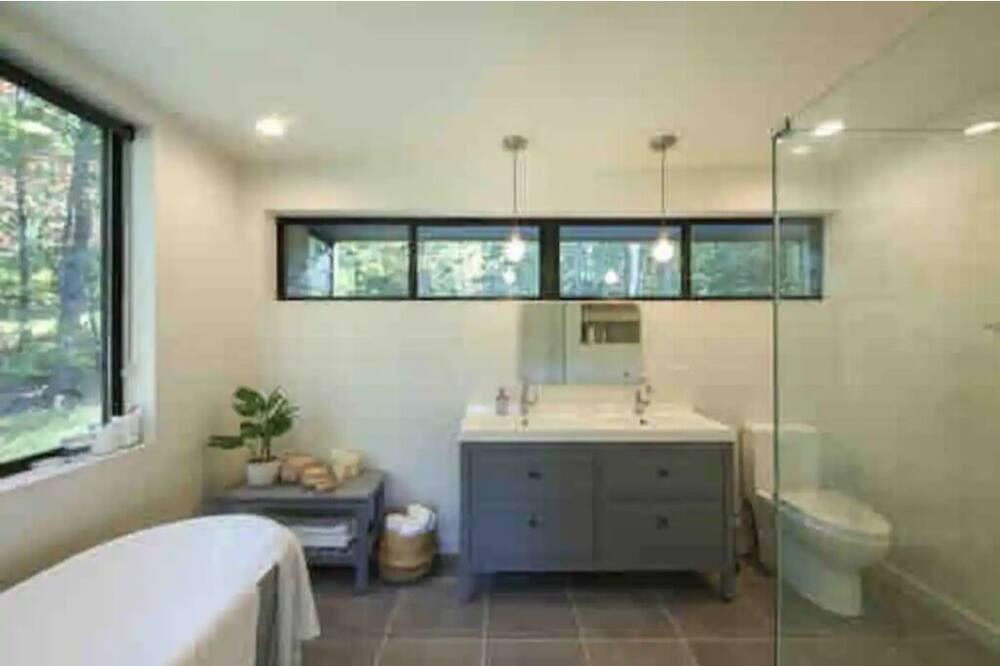 Photo of Bathroom in Olivebridge
