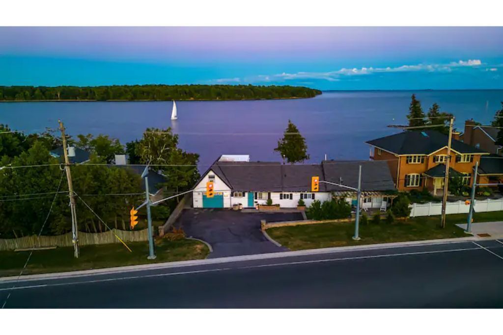 Photo of Outdoor in Amherstview