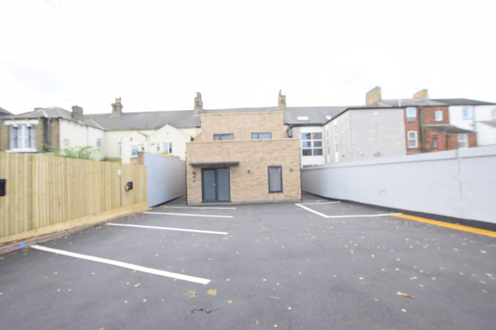 Photo of Others in Lincoln