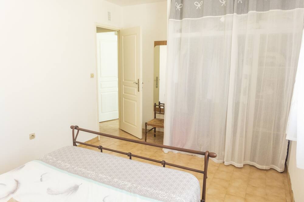 Photo of Bedroom in Argeliers