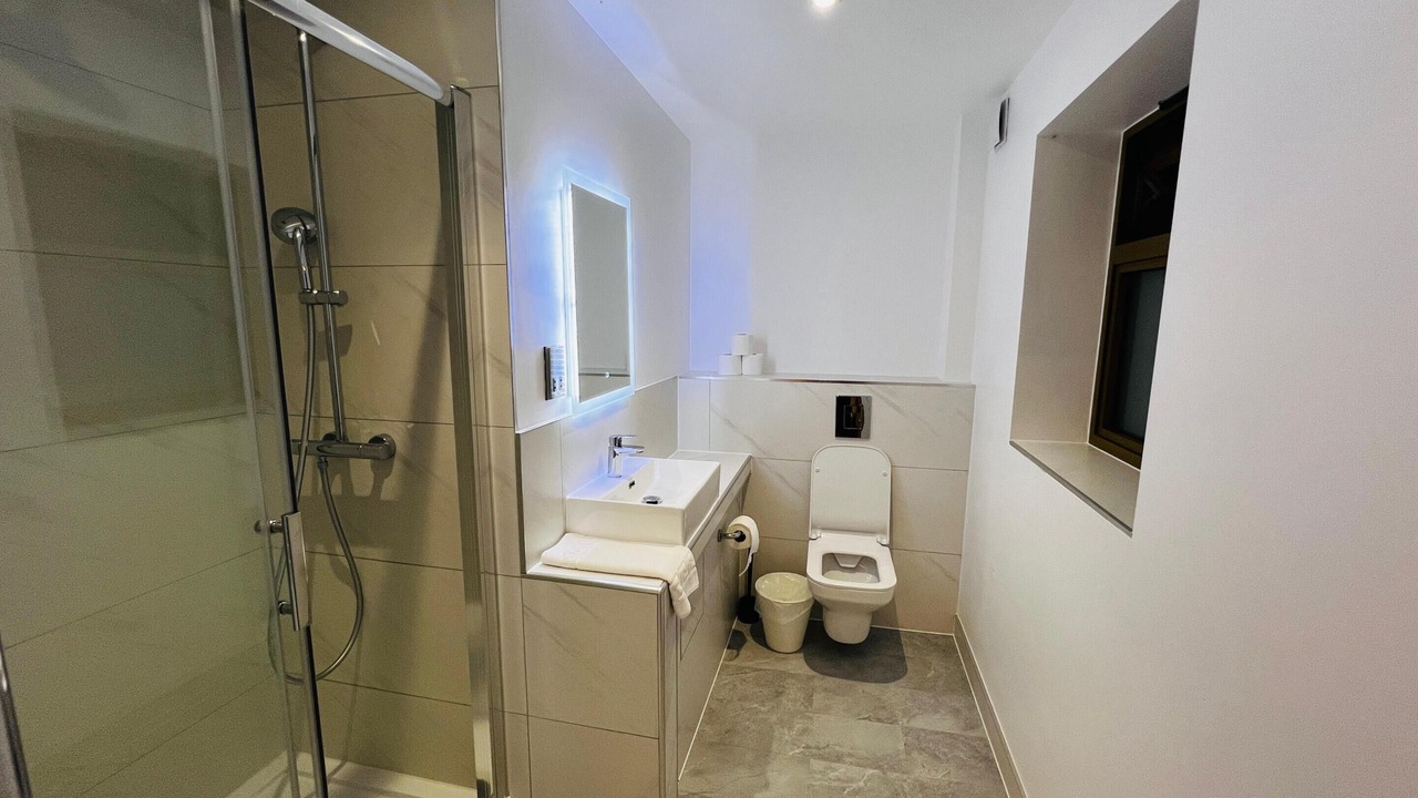 Photo of Bathroom in Valentines