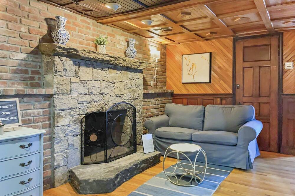 Photo of Livingroom in Seymour