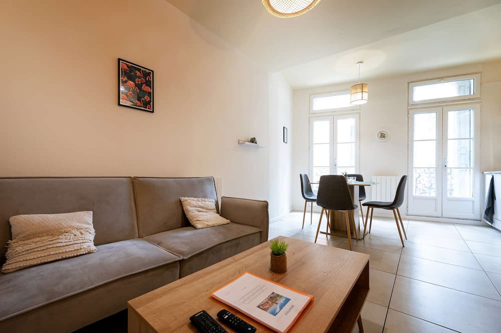 Photo of Livingroom in Saint-Mathieu