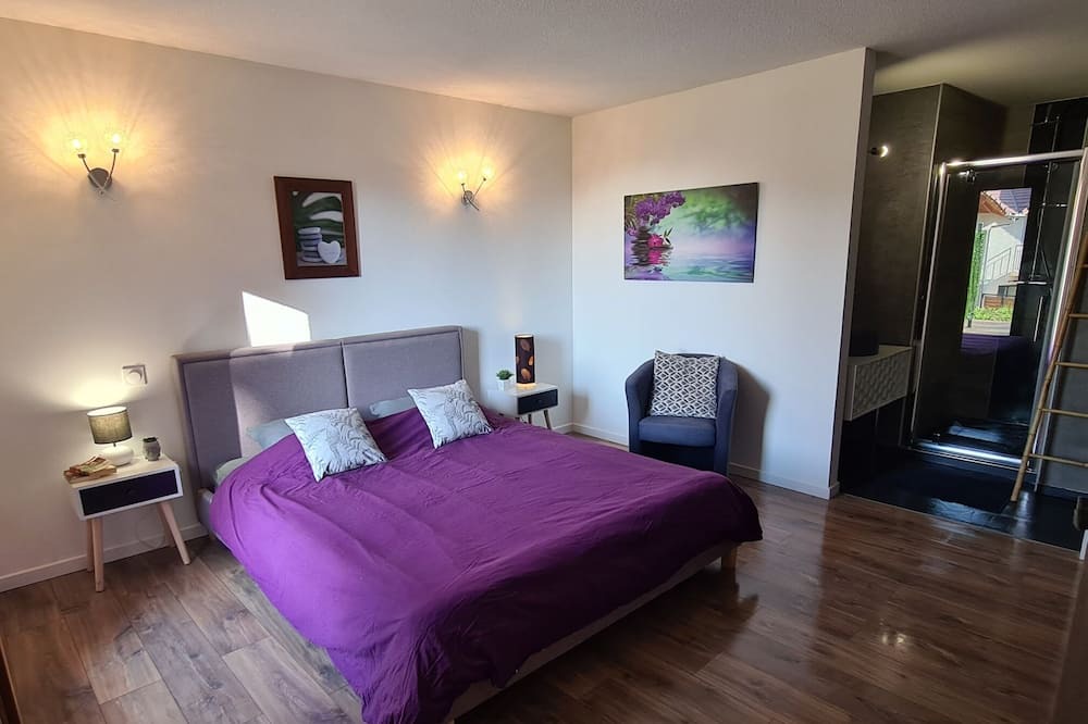 Photo of Bedroom in Presilly