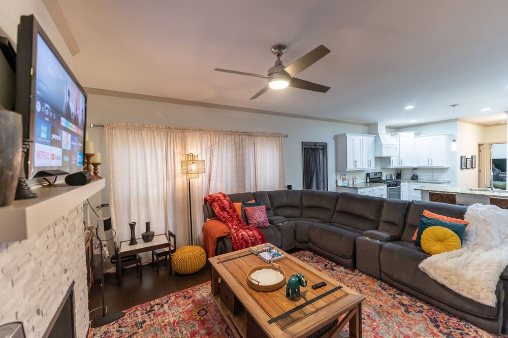 Photo of Bedroom in Addison Heights