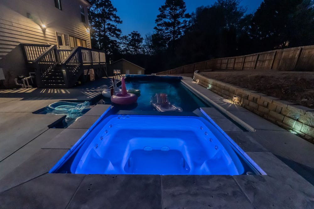 Photo of Outdoor in Addison Heights