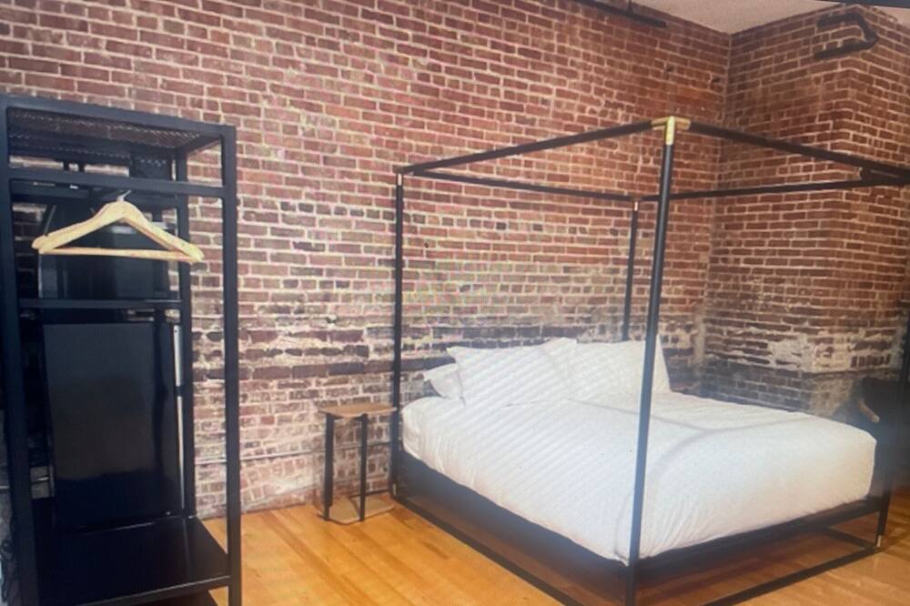 Photo of Bedroom in Solon