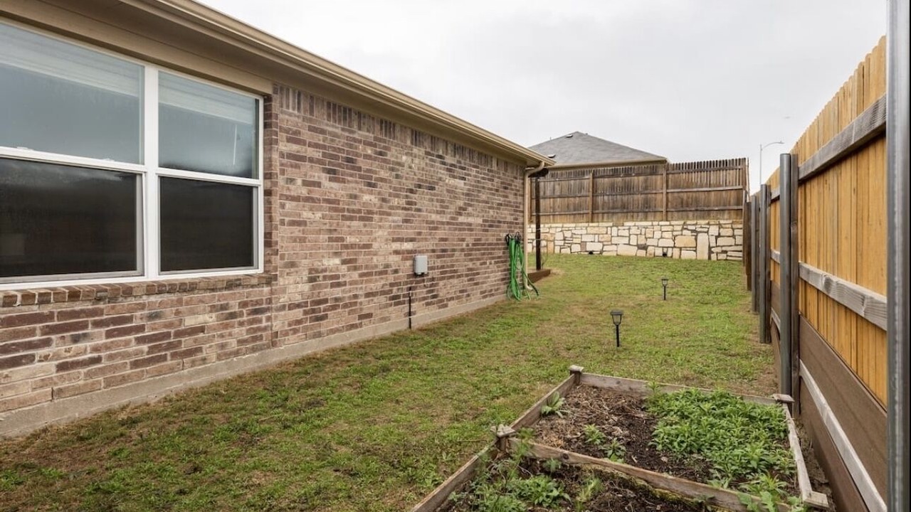 Photo of Outdoor in McNeil