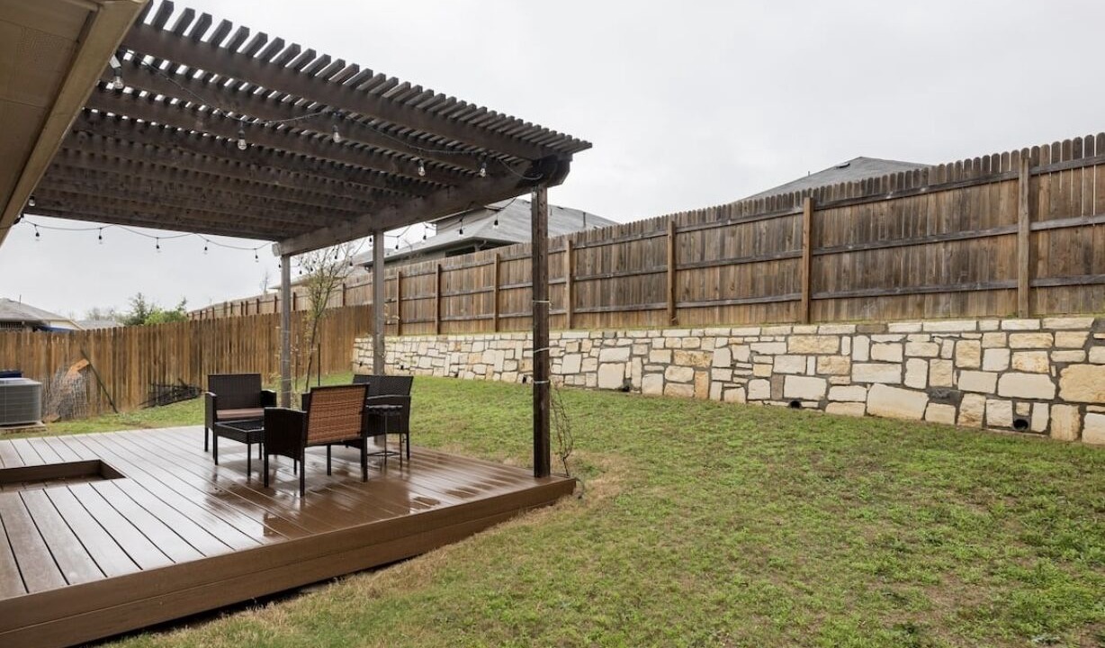 Photo of Outdoor in McNeil