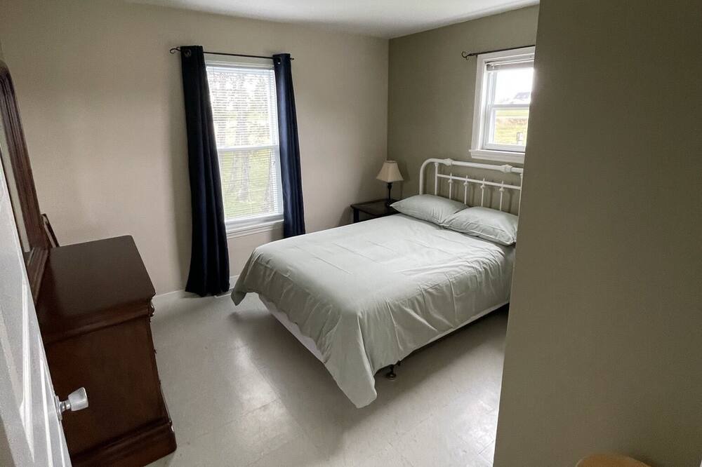 Photo of Bedroom in Wallace