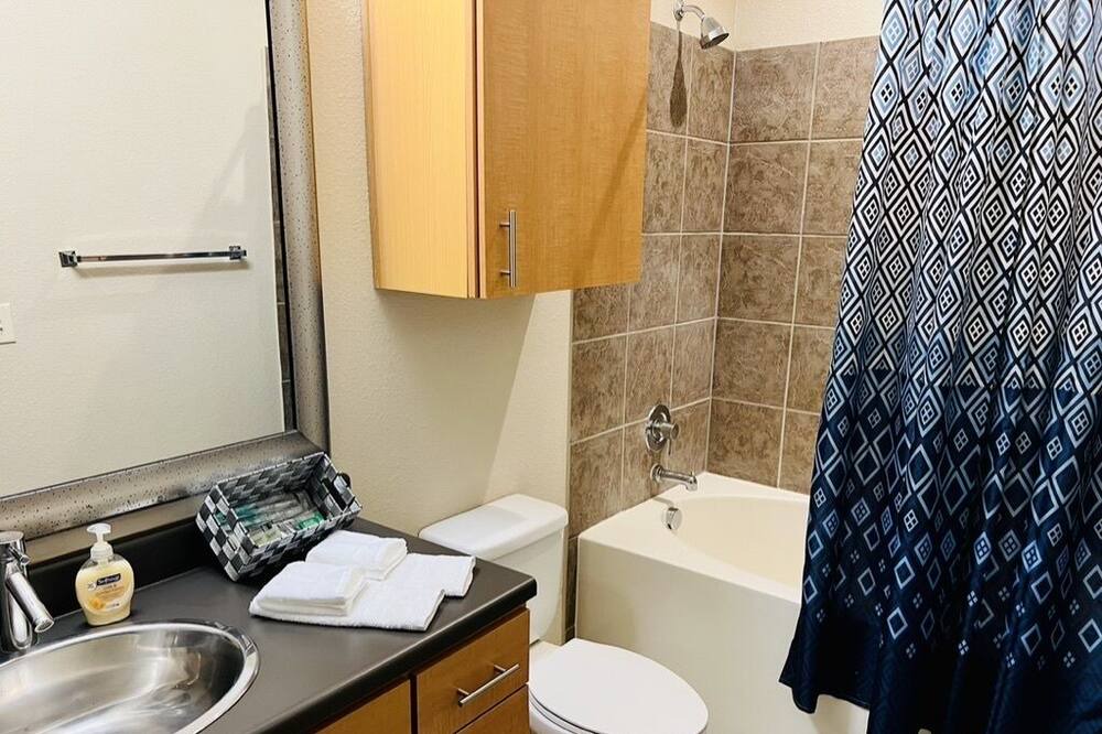 Photo of Bathroom in Grogan's Mill