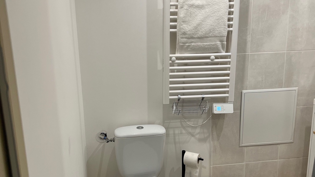Photo of Bathroom in La Varenne Saint-Hilaire