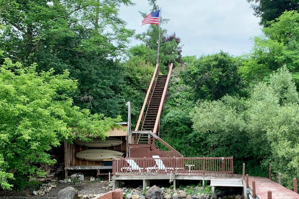 Photo of Outdoor in Town of Benton