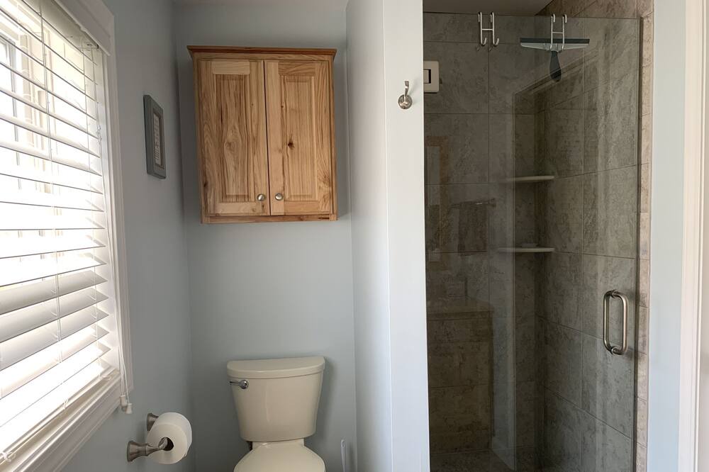 Photo of Bathroom in Town of Benton
