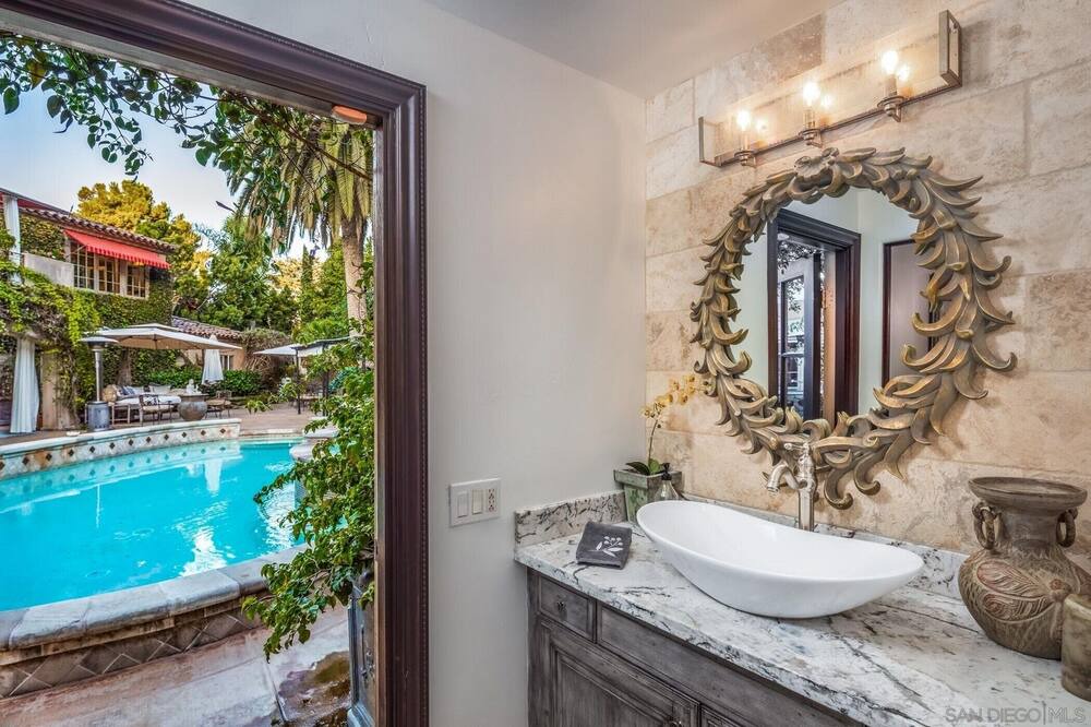 Photo of Bathroom in Hidden Valley