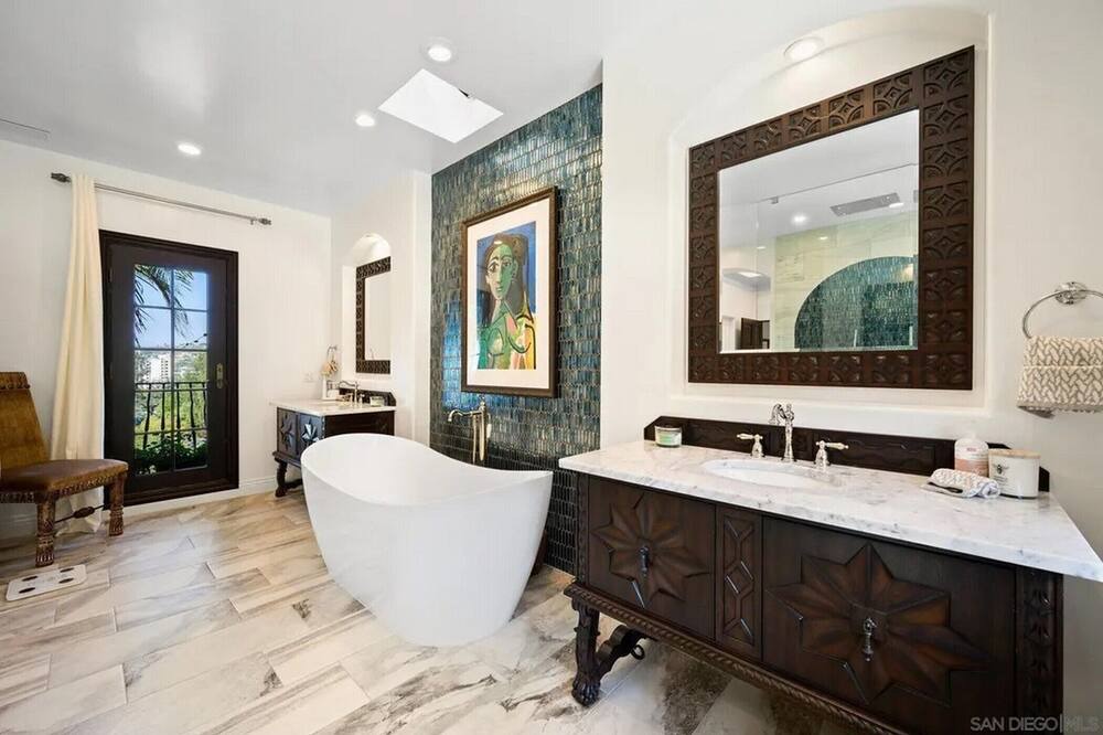 Photo of Bathroom in Hidden Valley