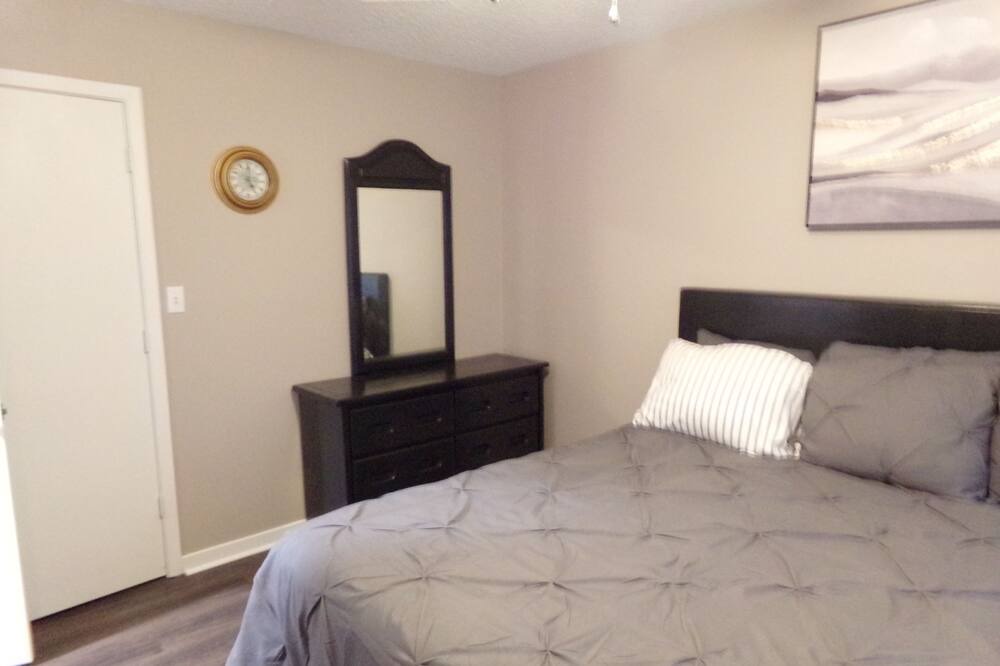 Photo of Bedroom in Jackson