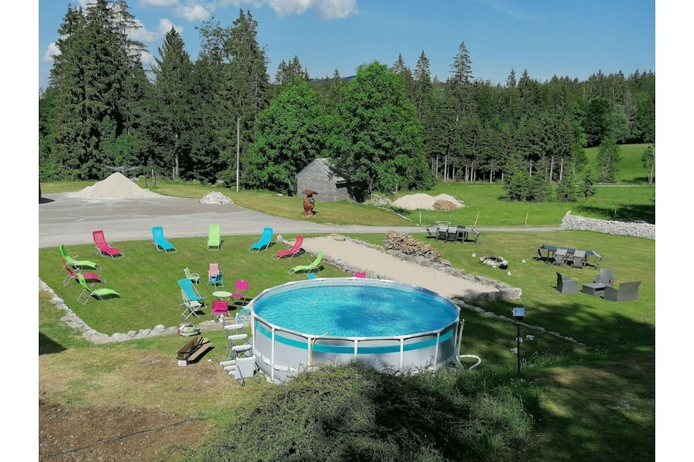 Photo of Outdoor in Premanon