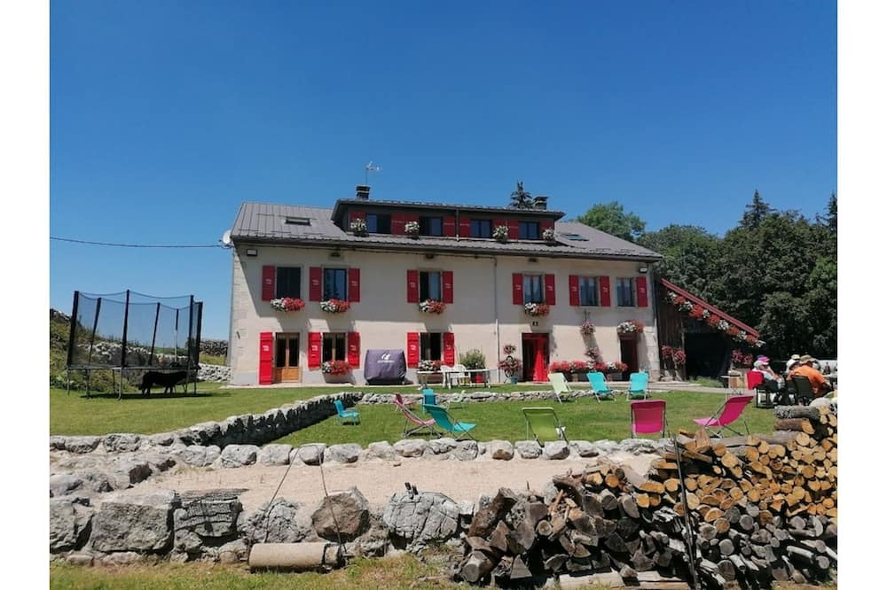 Photo of Outdoor in Premanon