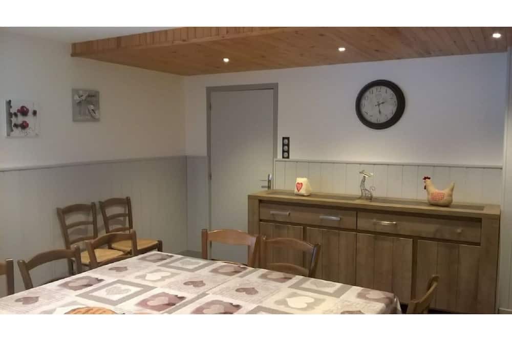 Photo of Bedroom in Premanon