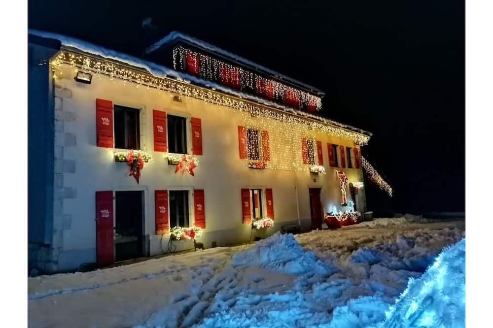 Photo of Outdoor in Premanon