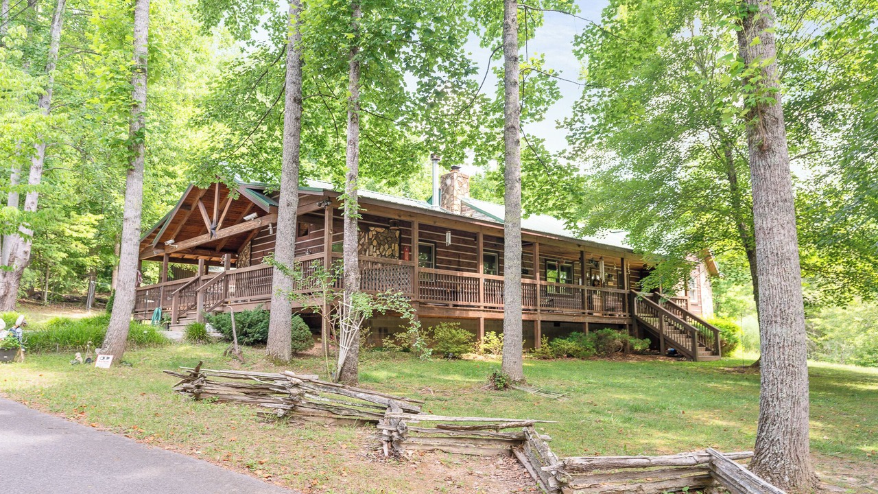 Photo of Outdoor in Gatlinburg - Pigeon Forge