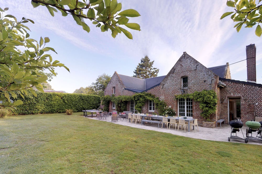 Photo of Outdoor in Talmas